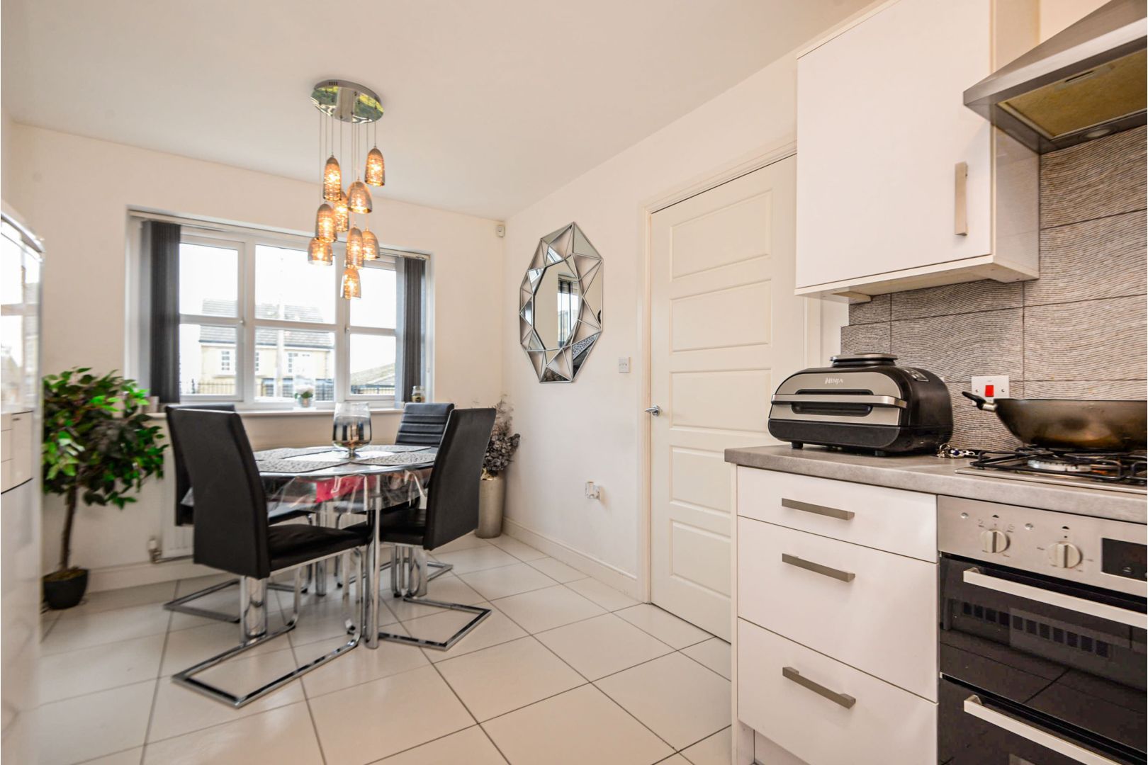 4 bed end terrace house for sale in Bull Royd Lane, Bradford BD8 Zoopla