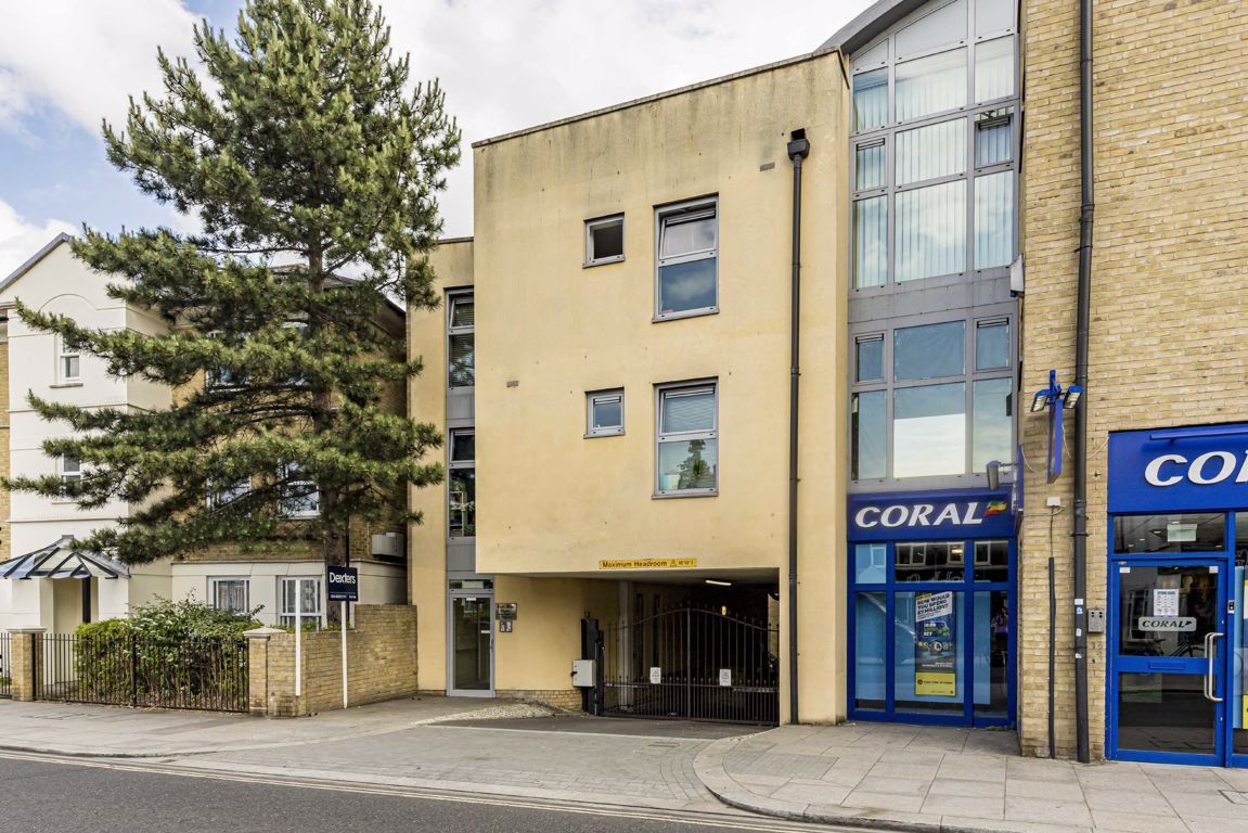 1 bed flat for sale in High Street, Hampton Hill, Hampton TW12 Zoopla