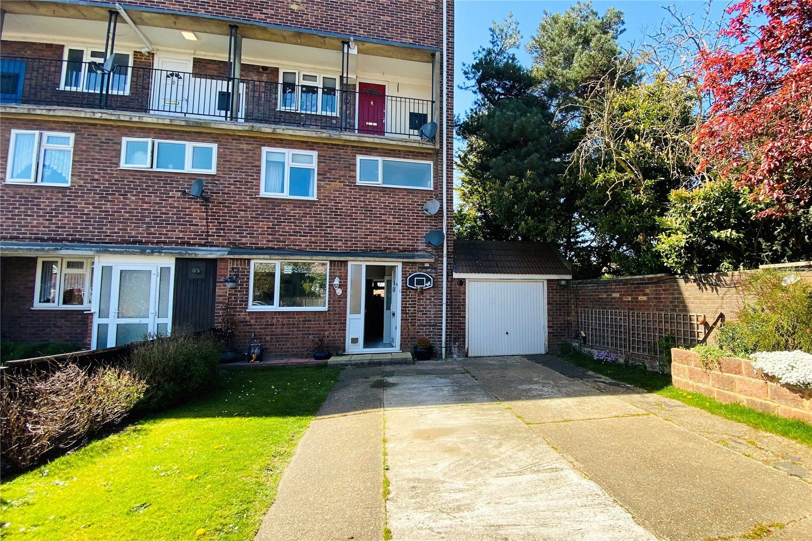 Hengrove Crescent Ashford Middlesex TW15  