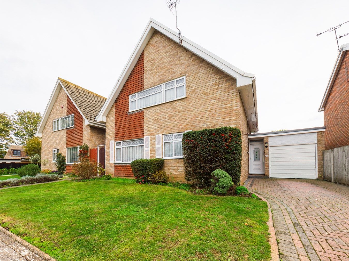 3 bed detached house for sale in Repton Close, Broadstairs CT10 Zoopla