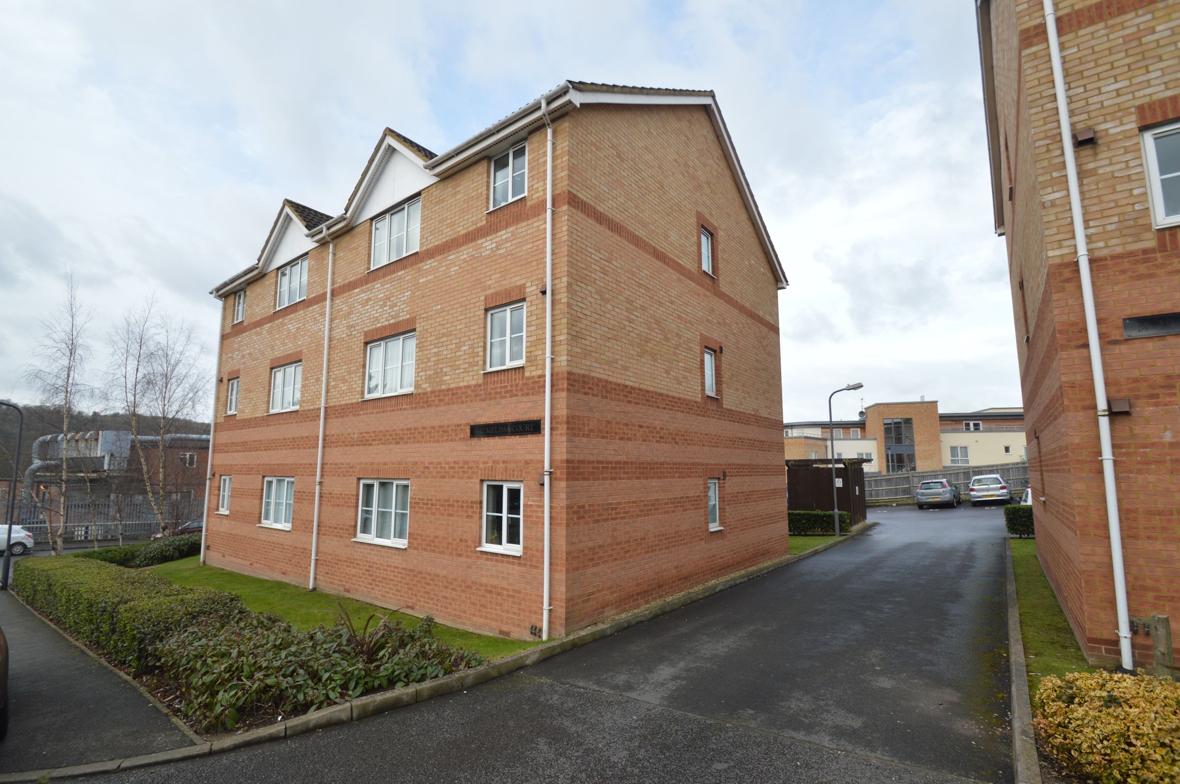 2 bed flat to rent in Melissa Court, Princes Gate, High