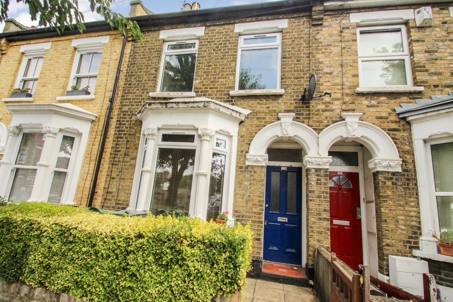 2 bed terraced house to rent in Matcham Road, Leytonstone, London E11