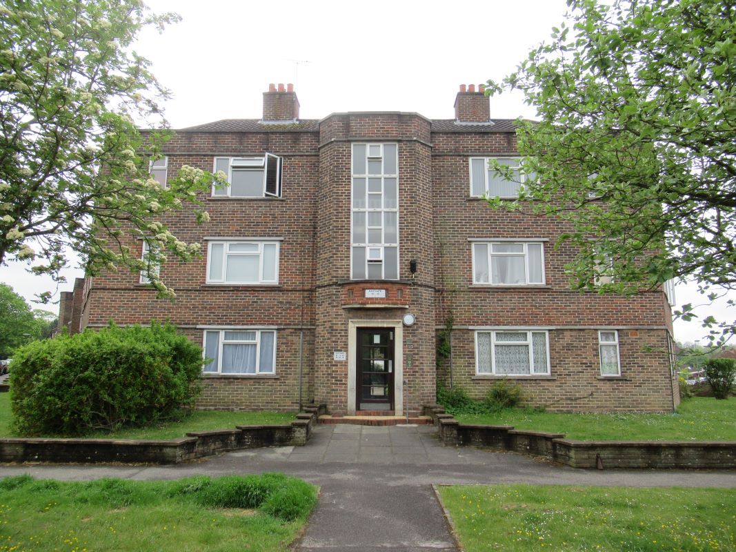 34 Eastgate, Banstead, Surrey SM7  