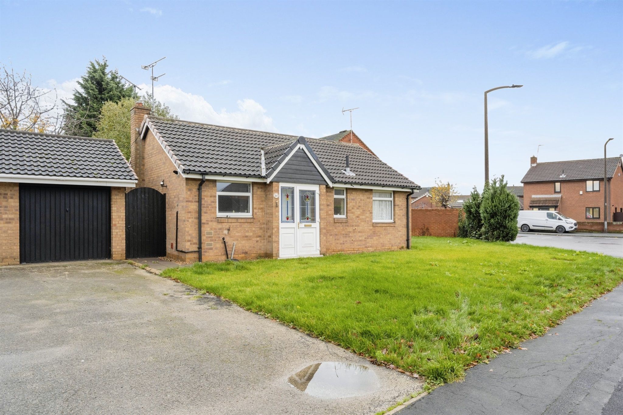 2 bed detached bungalow for sale in Tranmoor Lane, Armthorpe, Doncaster
