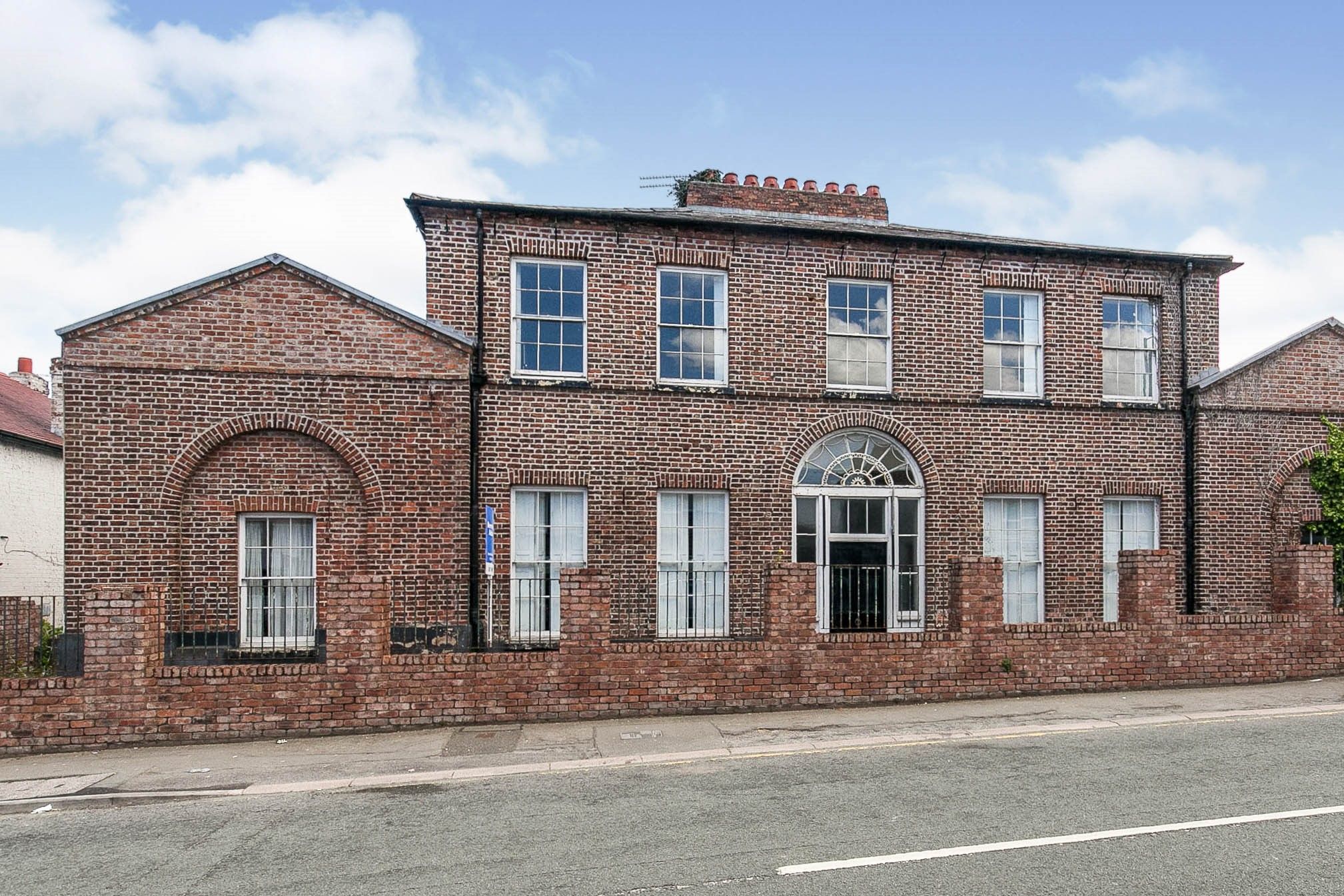 6 bed semidetached house for sale in Greenfield Road, Greenfield