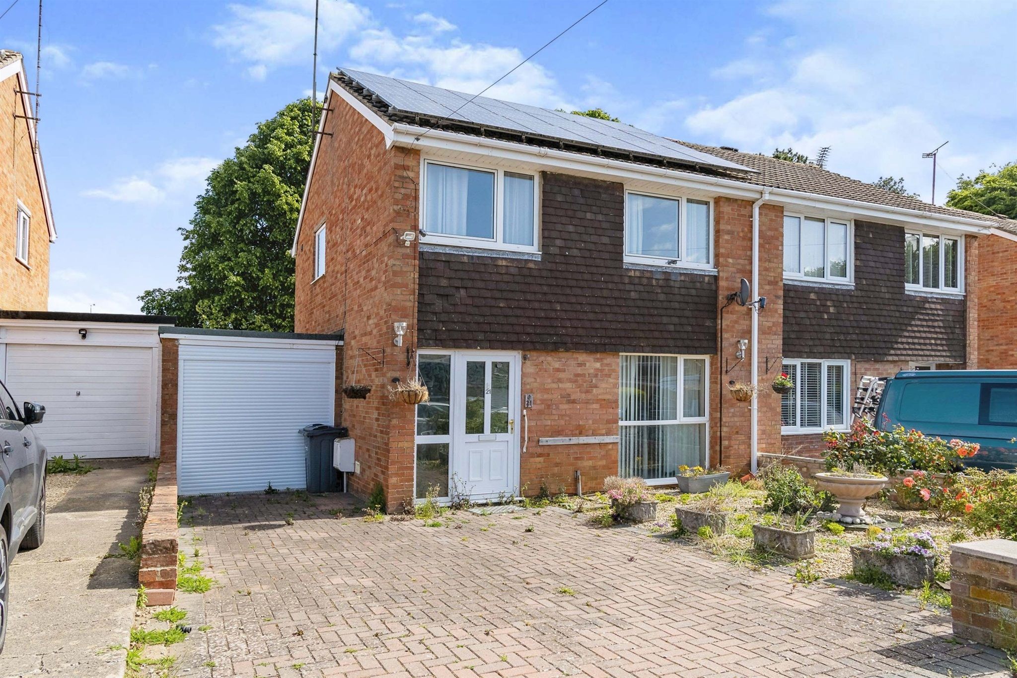 3 bed semidetached house for sale in Fairfoot Close, Chippenham SN14