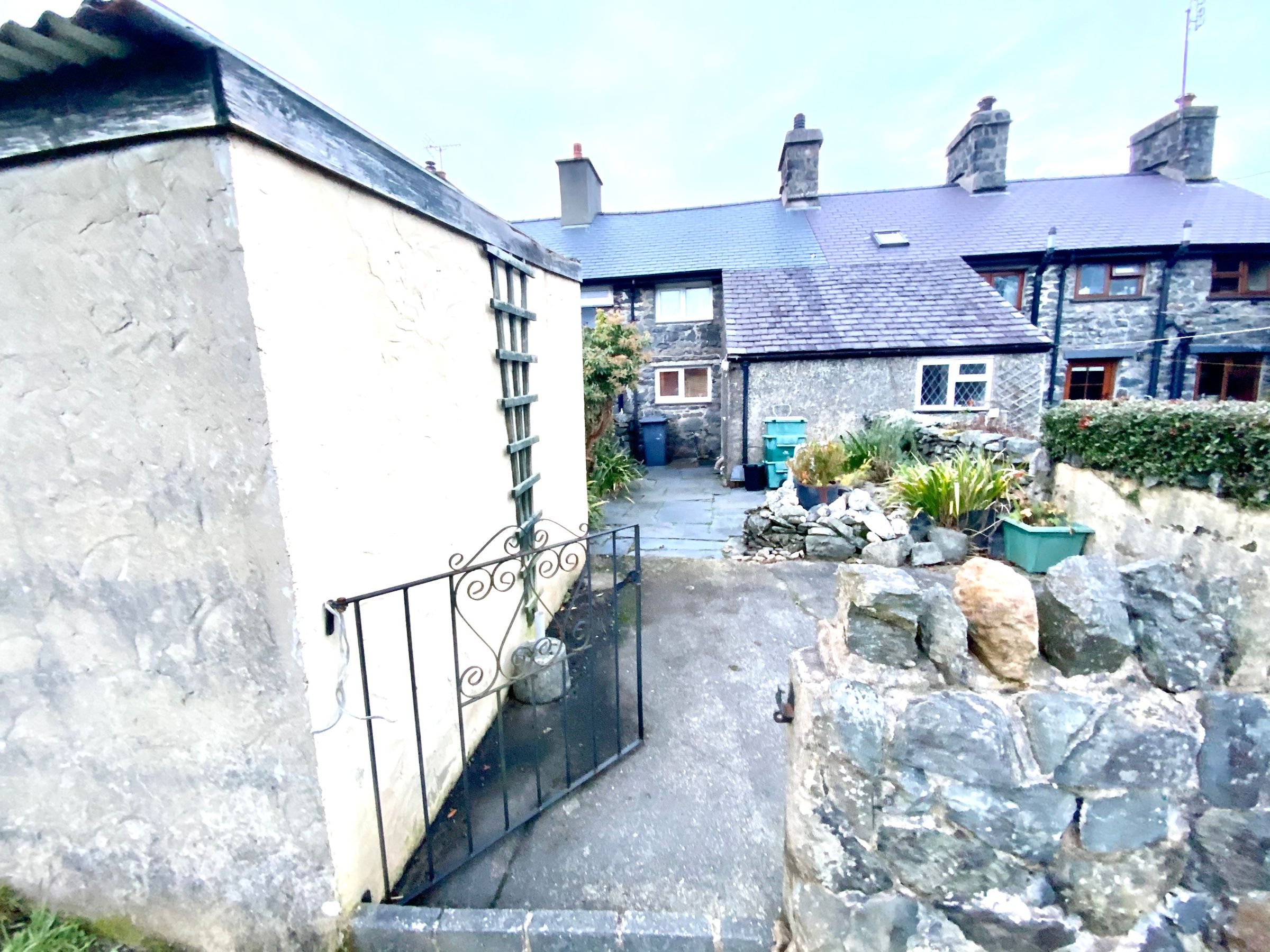 3 bed terraced house for sale in High Street, Ysbyty Ifan, BetwsYCoed