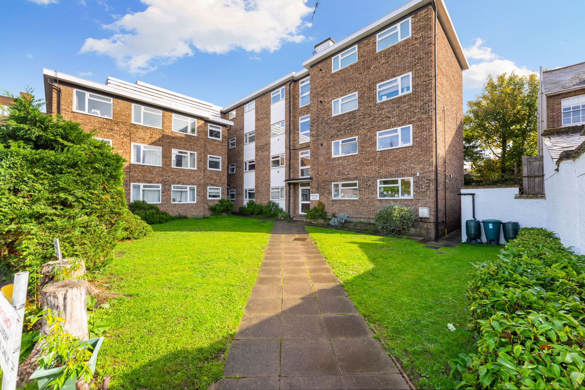 2 bed flat for sale in Hawker Court, Queens Road, Kingston Upon Thames