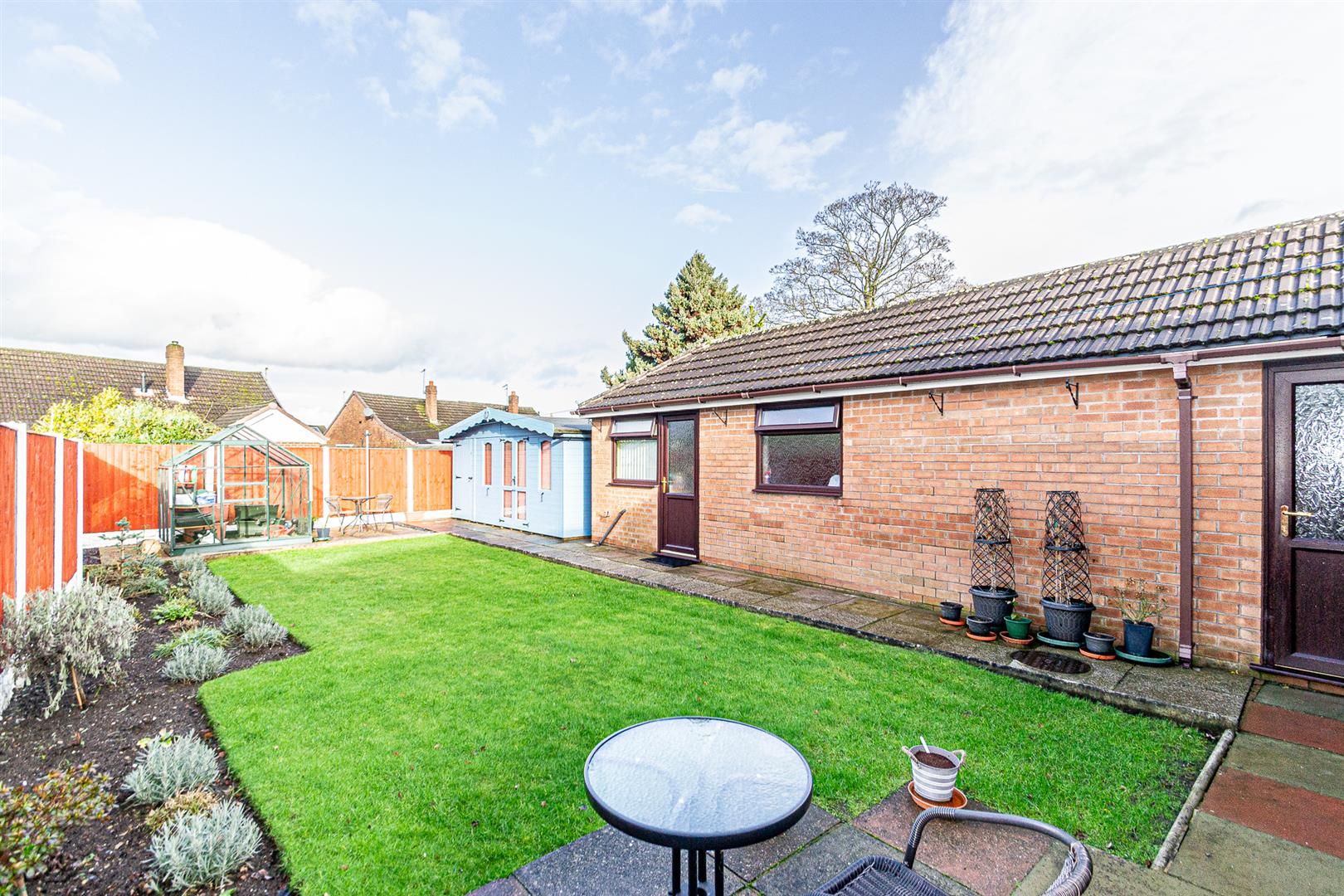 2 bed semidetached bungalow for sale in Hillock Lane, Woolston