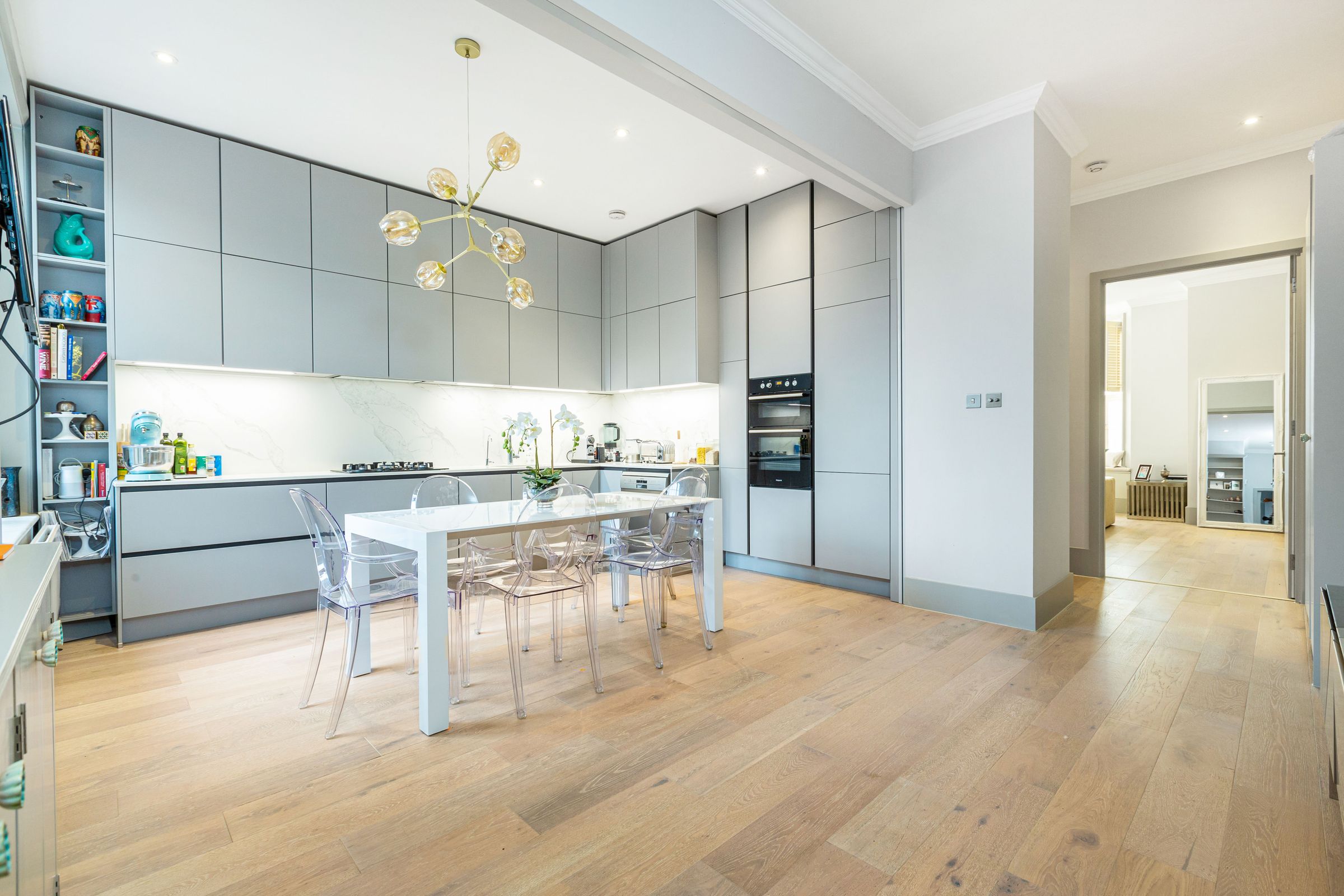 11-13 Cheyne Place, Chelsea, London SW3