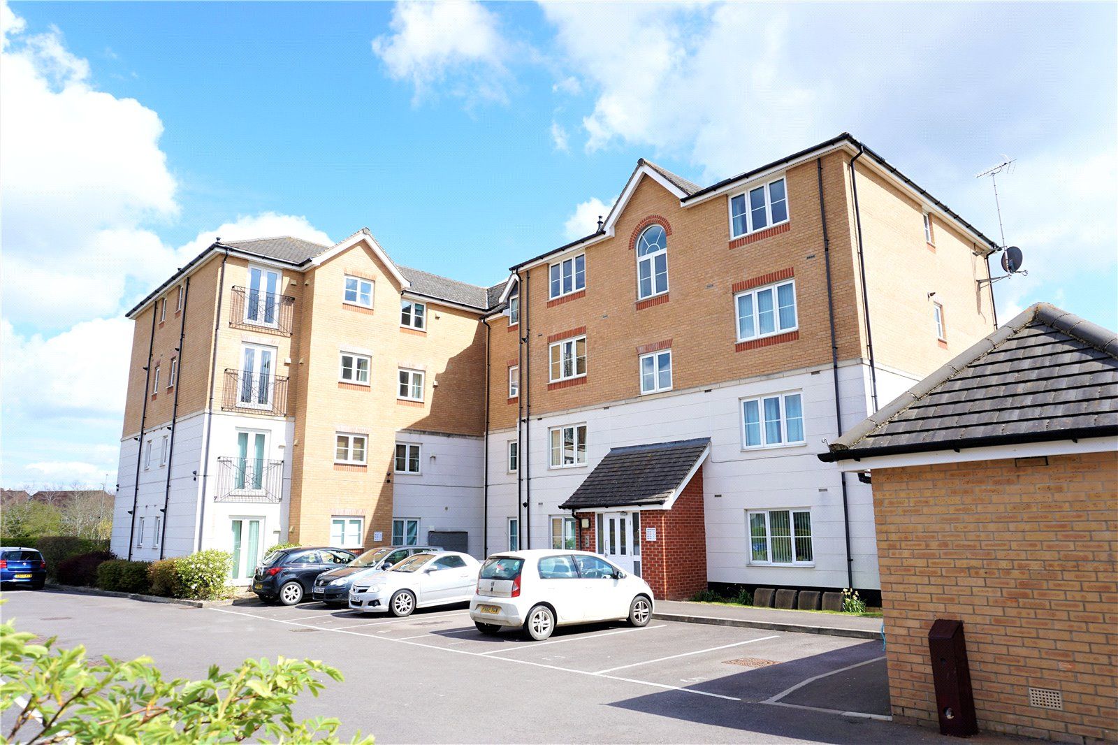 Twickenham Close, East Swindon, Swindon SN3  