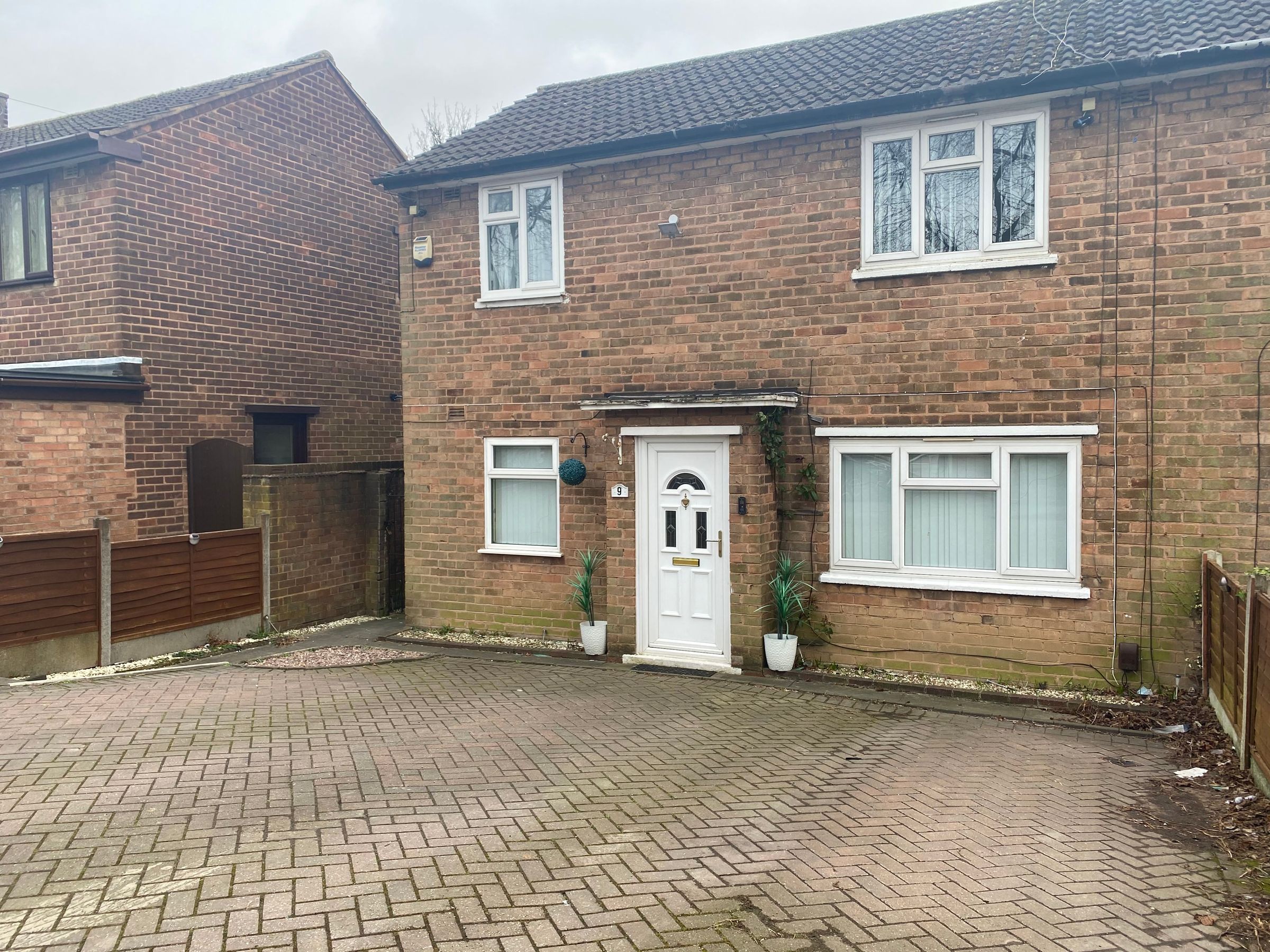 3 bed semidetached house to rent in Lime Tree Road, Walsall WS5 Zoopla