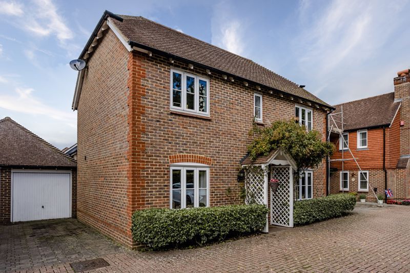 4 bed detached house for sale in Old Brighton Road North, Pease Pottage