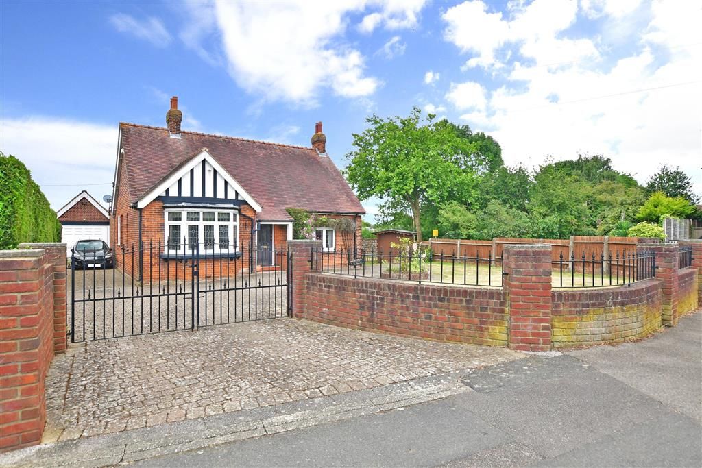 3 bed bungalow for sale in Birling Road, Snodland, Kent ME6 Zoopla