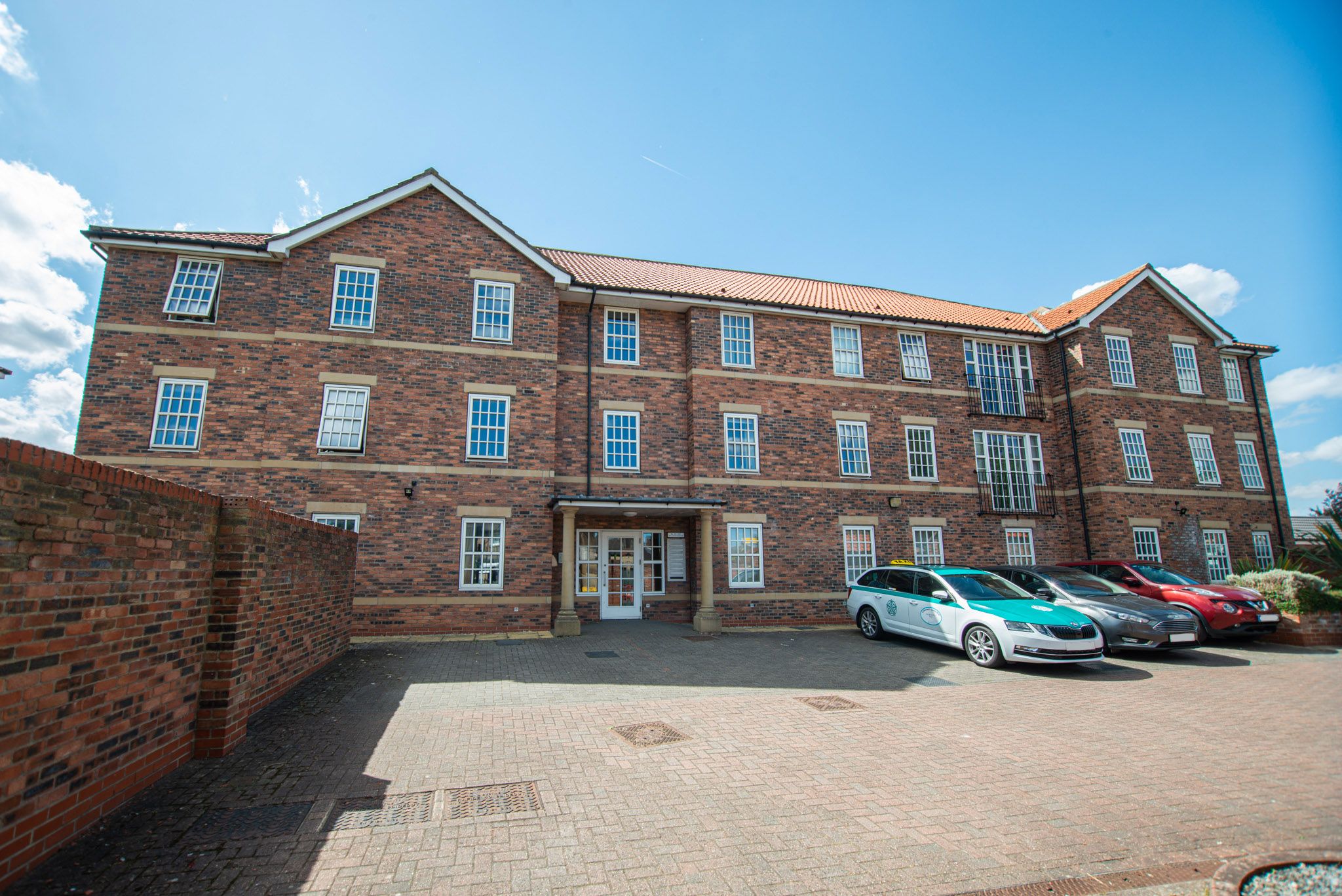 2 bed flat to rent in Mill View Court, Beverley HU17 Zoopla