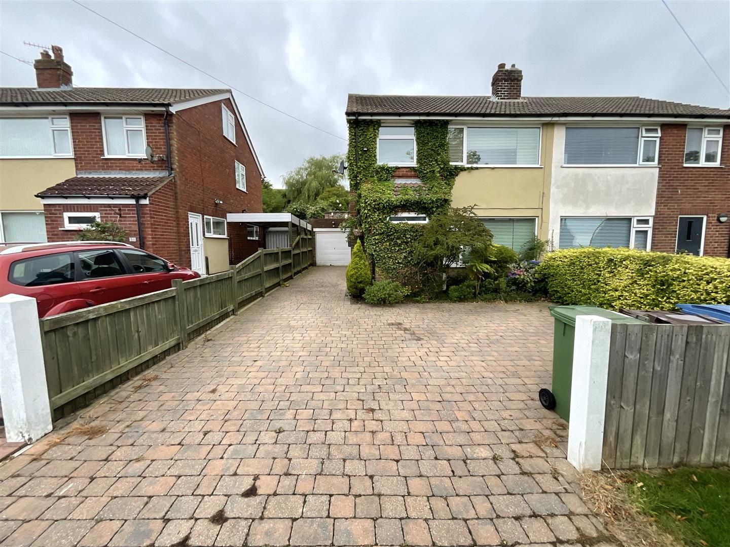 3 bed property for sale in Moor Lane, Newby, Scarborough YO12 Zoopla