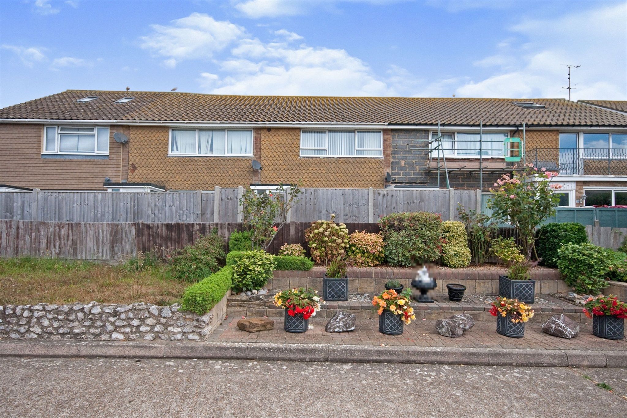 4 bed terraced house for sale in Cliffs Way, Cliffs