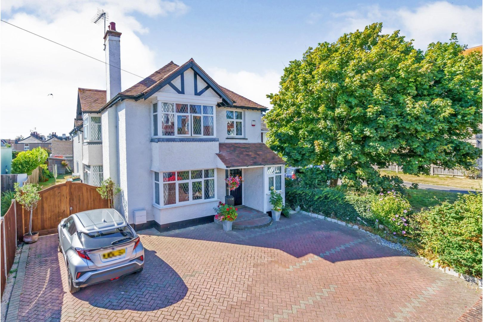 6 bed detached house for sale in Victoria Drive, Bognor Regis PO21 Zoopla