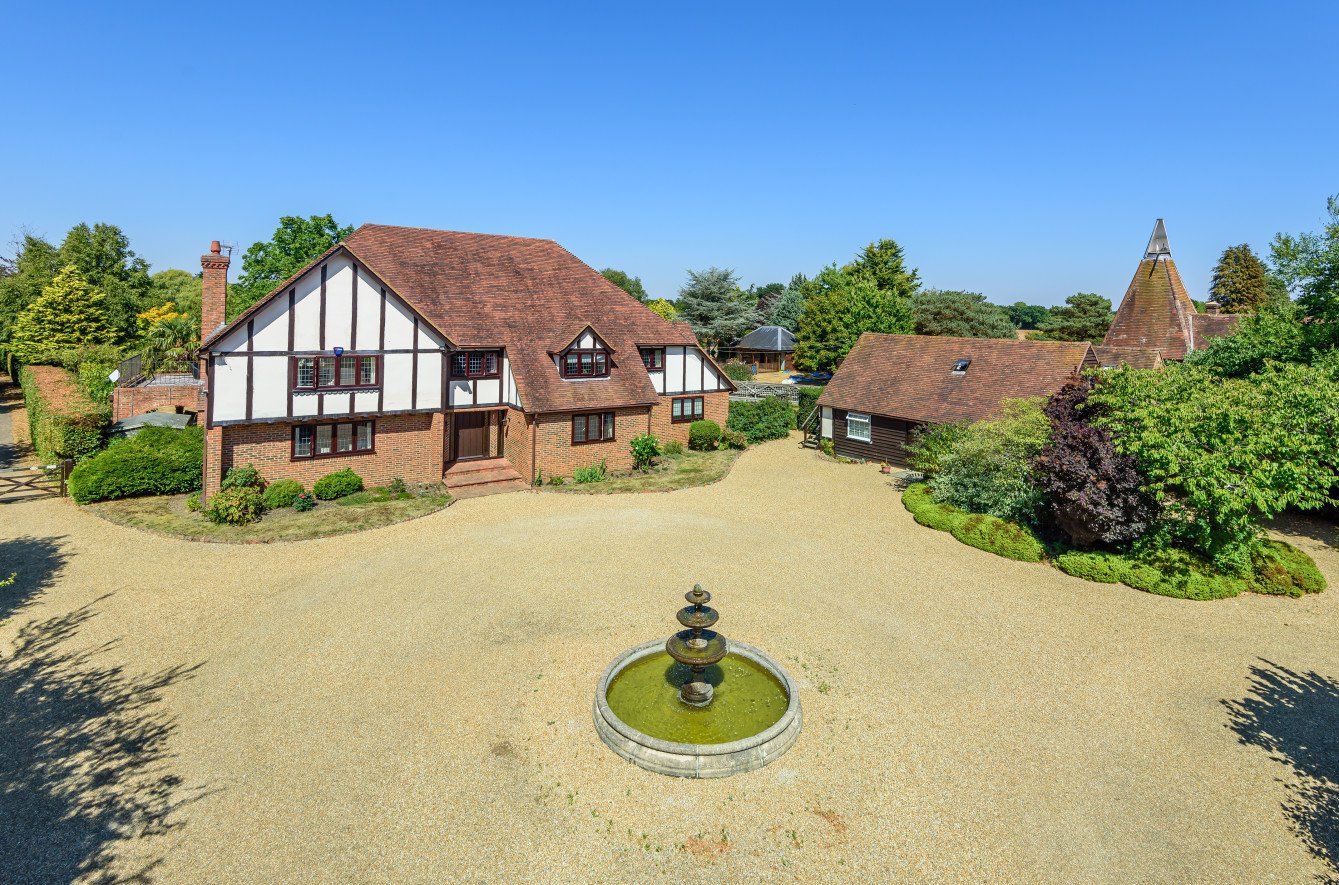 5 bed detached house for sale in Love Lane, Headcorn, Ashford TN27 Zoopla