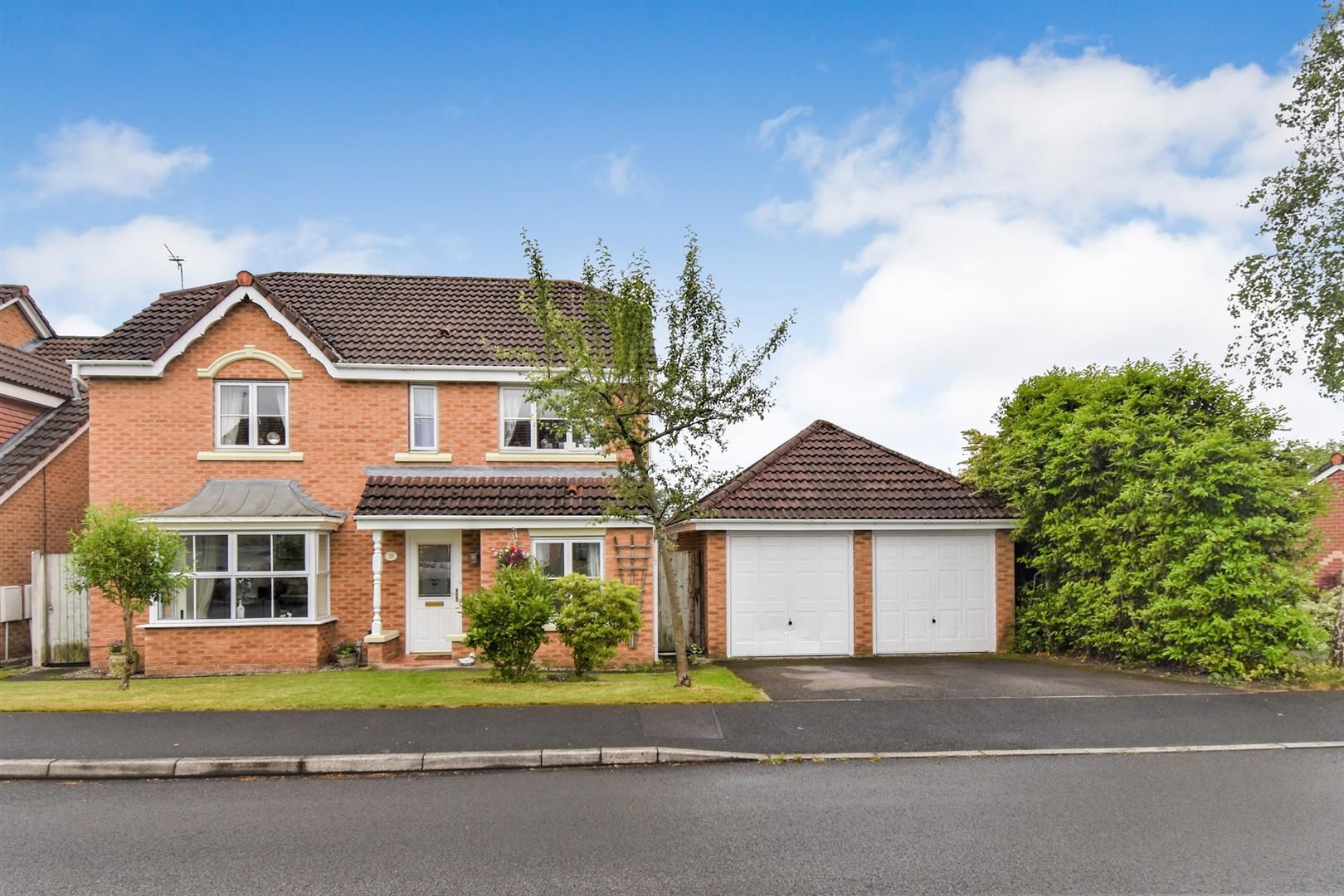 4 bed detached house for sale in Wayfarers Drive, Tyldesley, Manchester