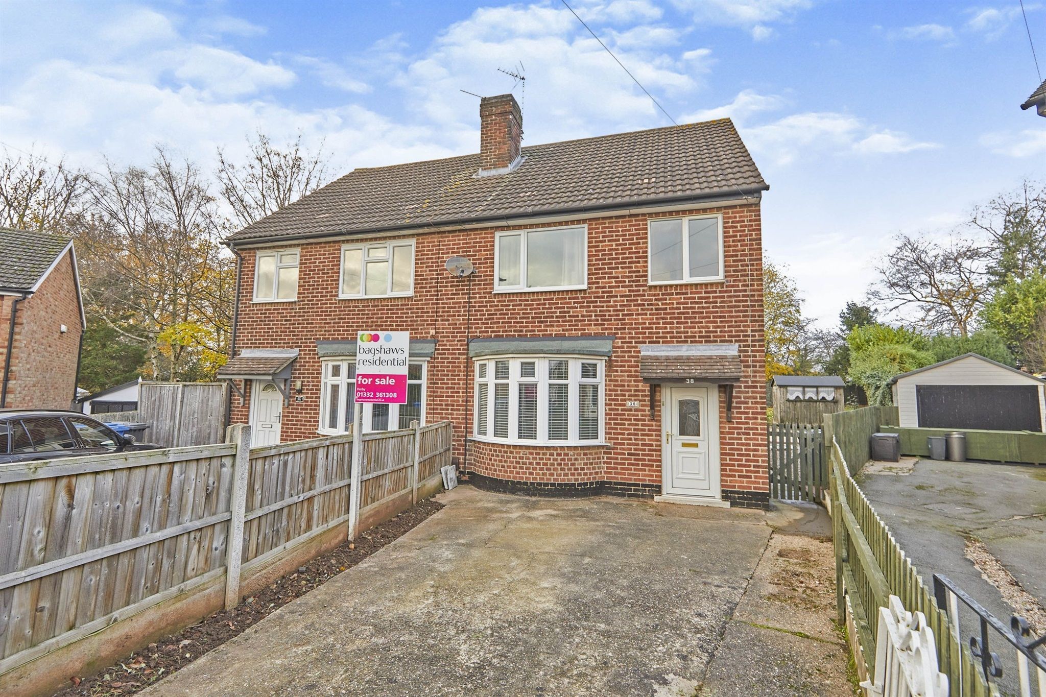3 bed semidetached house for sale in Lindsey Close, Chaddesden, Derby