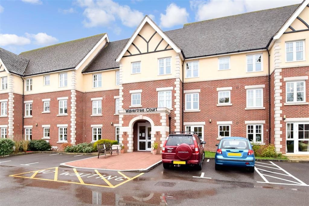 1 bed flat for sale in Massetts Road, Horley, Surrey RH6 Zoopla