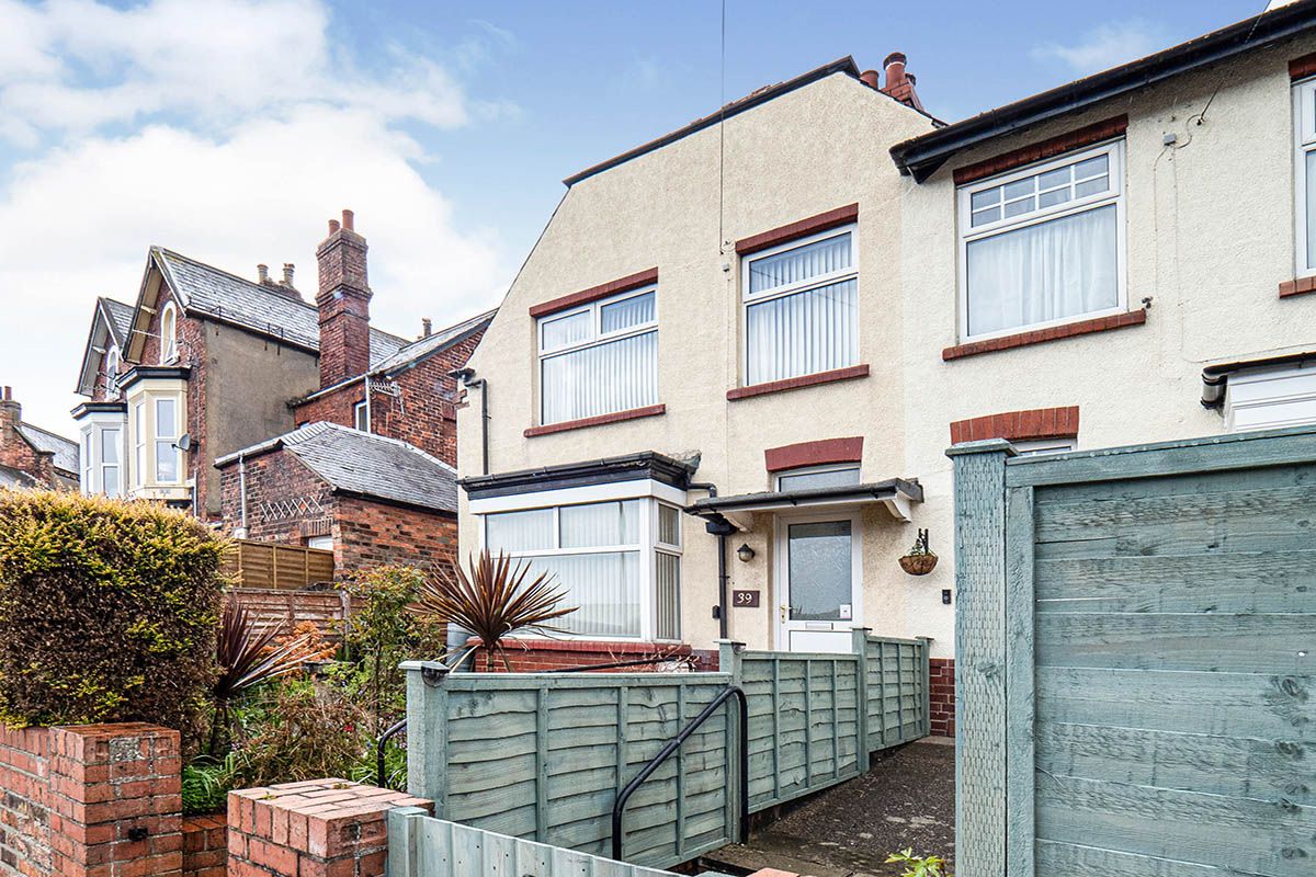 3 bed end terrace house for sale in Londesborough Road, Scarborough