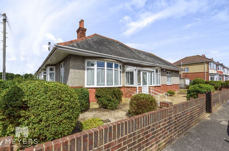 2 bed bungalow for sale in Morrison Avenue, Parkstone, Poole BH12 Zoopla
