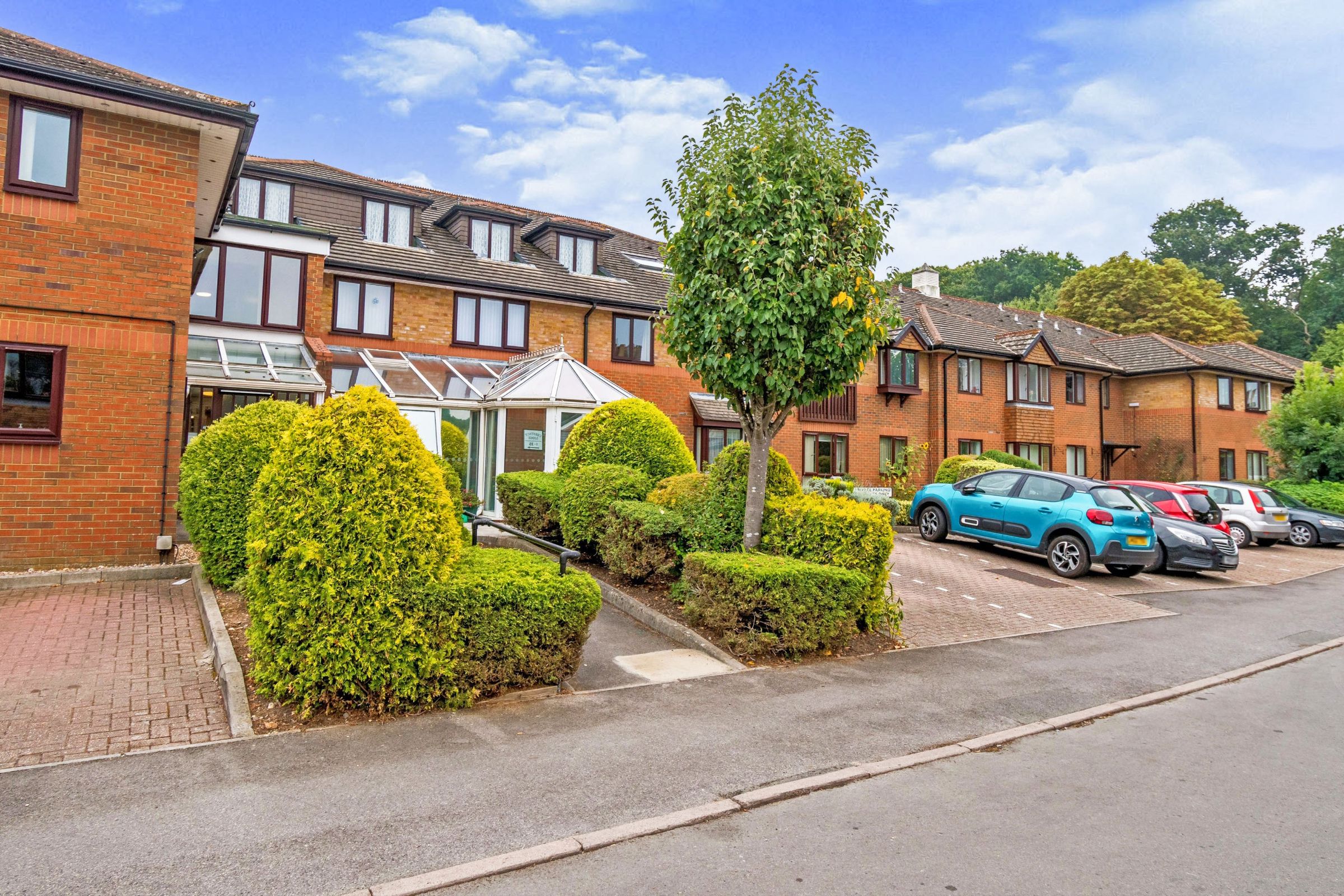 1 bed flat for sale in Sherwood Close, Southampton SO16 Zoopla