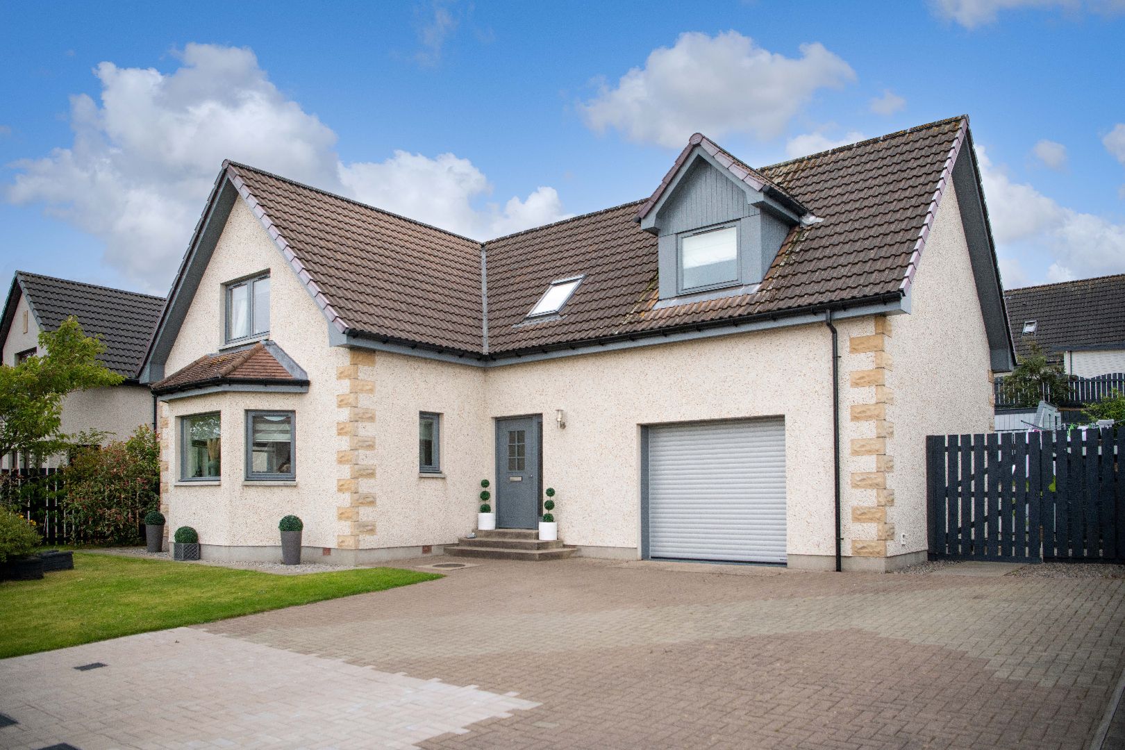 4 bed detached house for sale in Woodside Farm Drive, Westhill