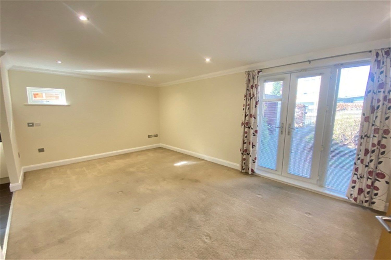 2 bed flat to rent in West Way, Botley, Oxford OX2 Zoopla