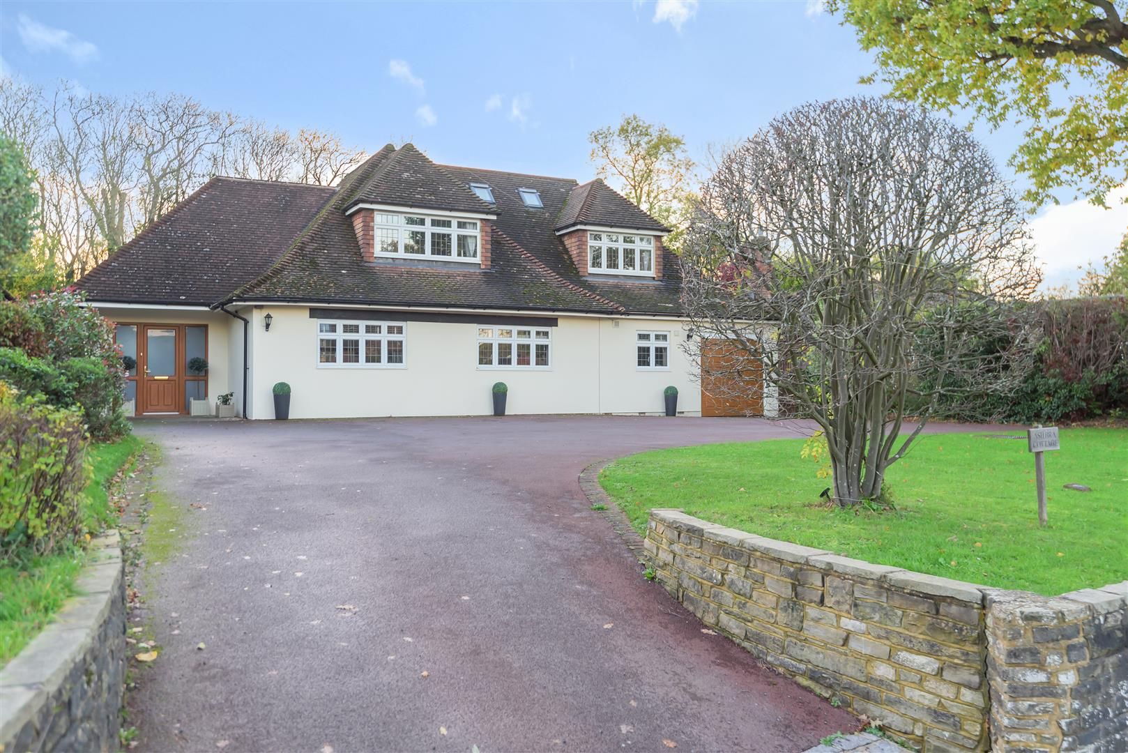 4 bed detached bungalow for sale in Farm Lane, Ashtead KT21 Zoopla