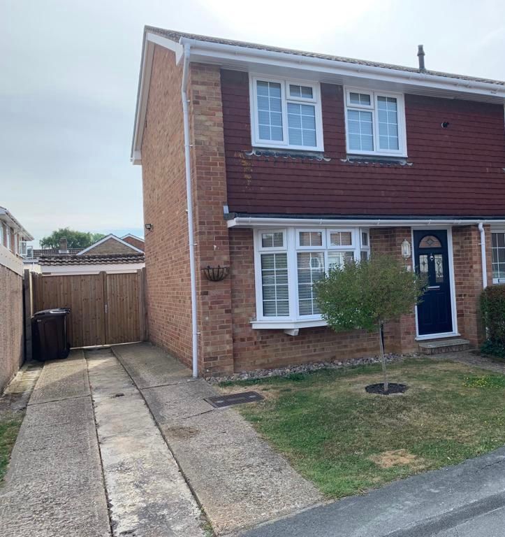 2 bed semidetached house to rent in Fairisle Close, Hailsham BN27 Zoopla