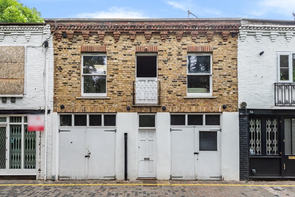 Royal Borough Of Kensington And Chelsea London W14  