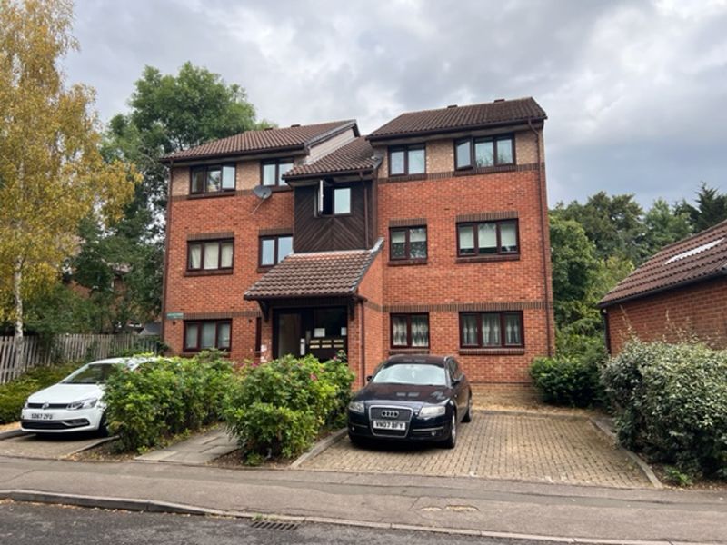 2 bed property for sale in Pavilion Way, Burnt Oak, Edgware HA8 Zoopla