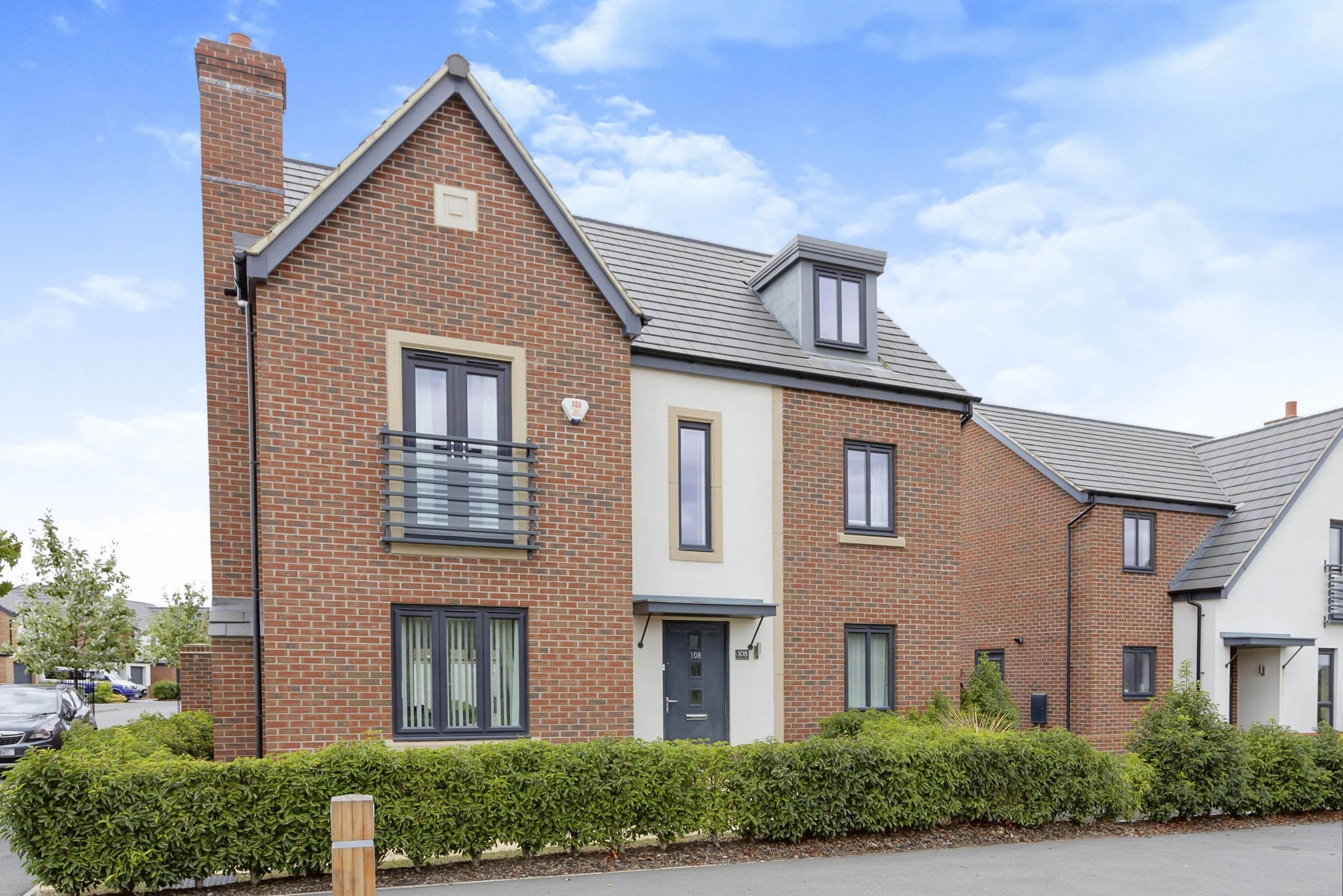 5 bed detached house for sale in Ashton Green Road, Glebelands