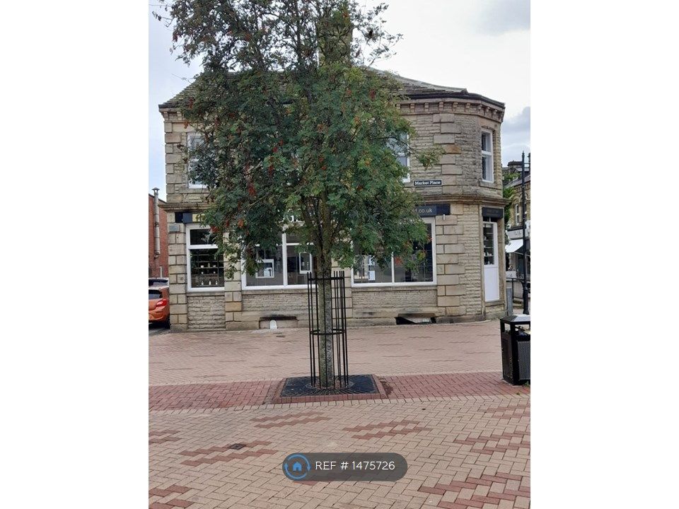 2 bed flat to rent in Market Place, Ossett WF5 Zoopla
