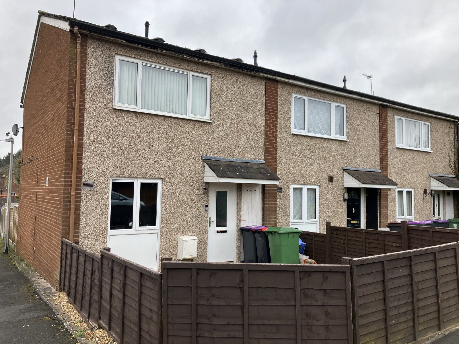 2 bed end terrace house for sale in Crown Street, Dawley, Telford