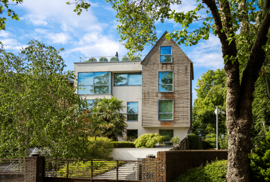 Penthouse Horizons Ct NW3  