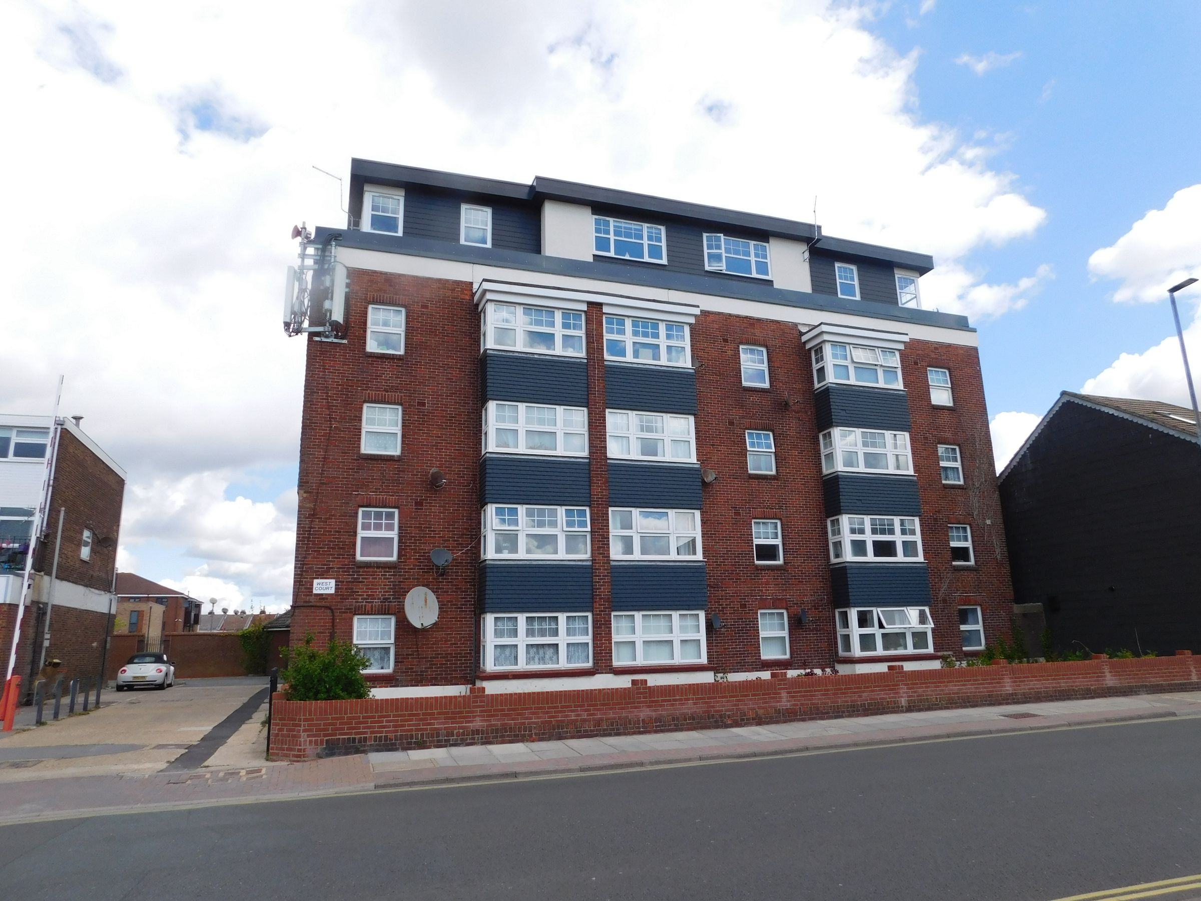2 bed flat for sale in Highland Road, Southsea PO4 Zoopla