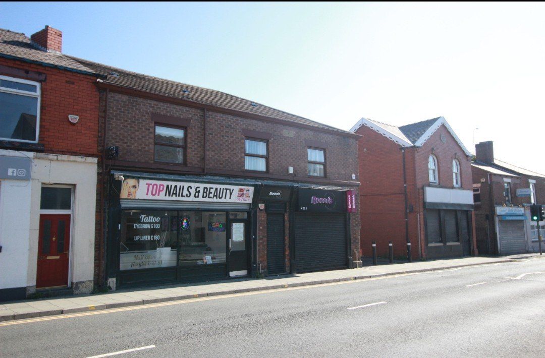 2 bed flat to rent in Ormskirk Road, Wigan, Greater Manchester WN5 Zoopla
