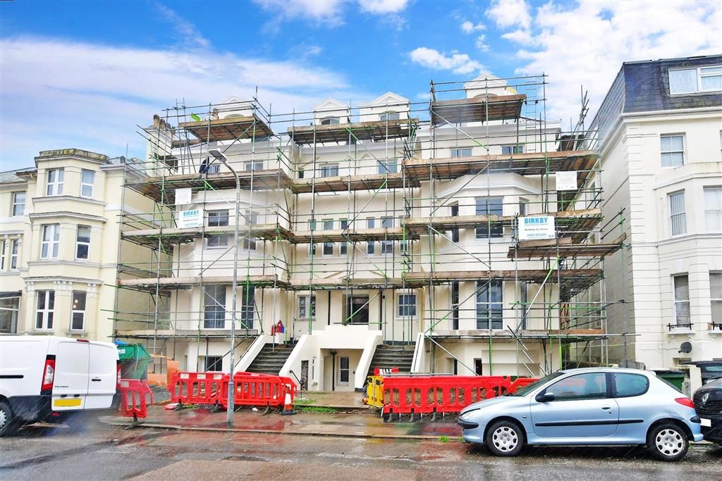2 bed flat for sale in Trinity Gardens, Folkestone, Kent CT20 Zoopla