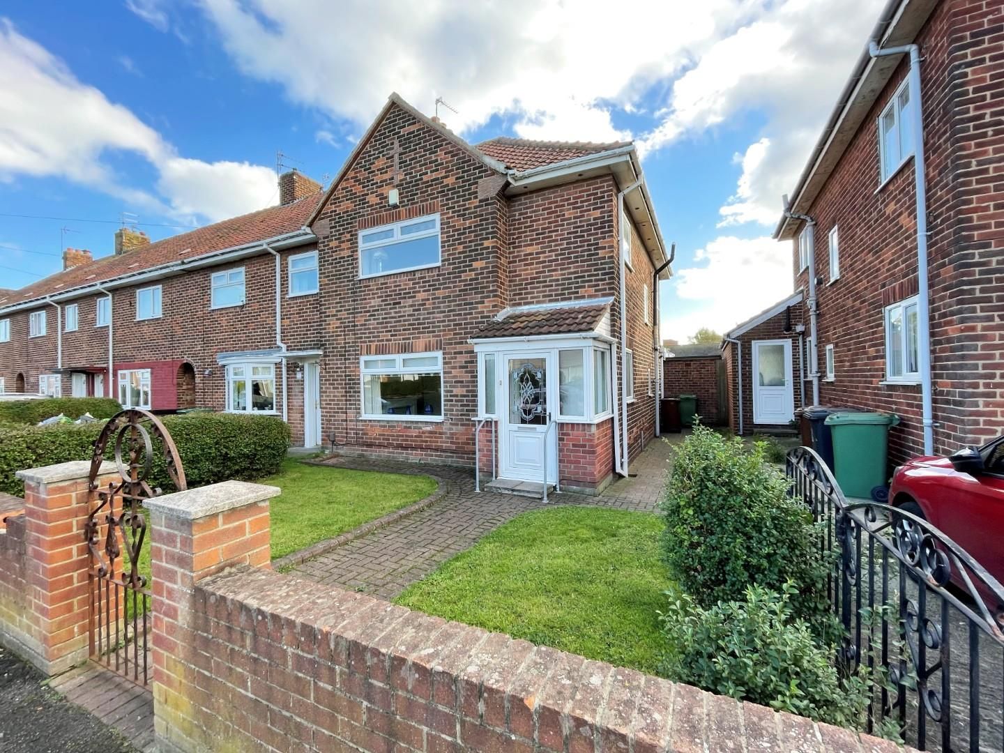 3 bed end terrace house for sale in Runciman Road, West View