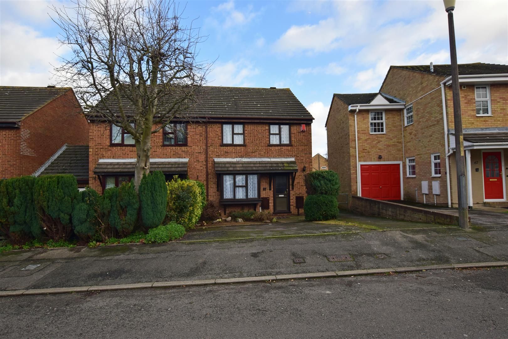3 bed semidetached house for sale in Heritage Drive, Gillingham ME7