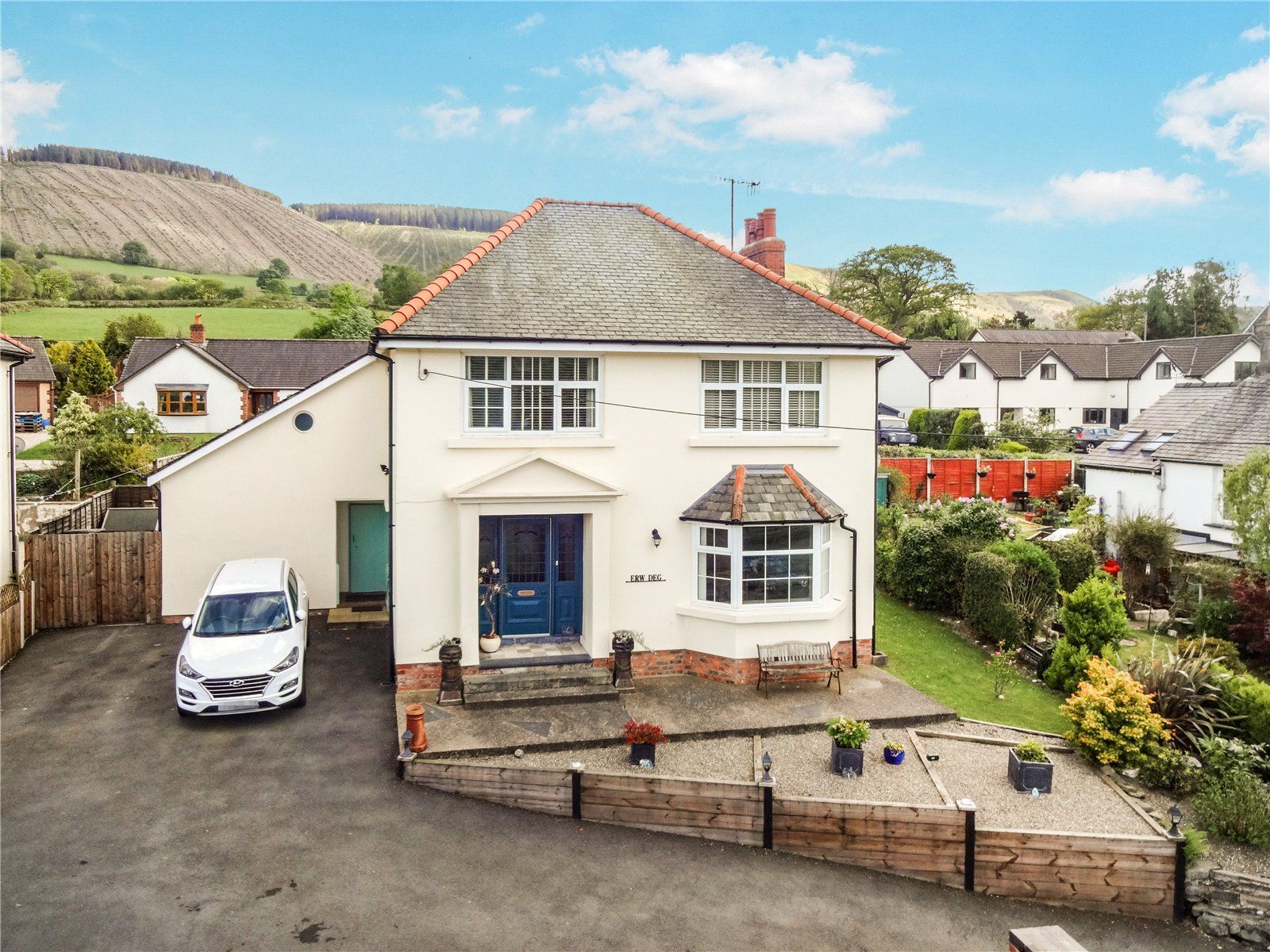 4 bed detached house for sale in Penybontfawr, Powys SY10 Zoopla