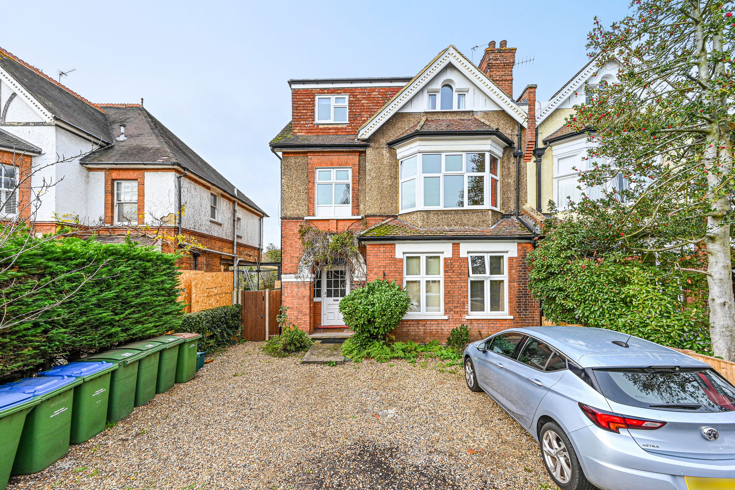 2 bed flat to rent in Effingham Road, Long Ditton, Surbiton KT6 Zoopla