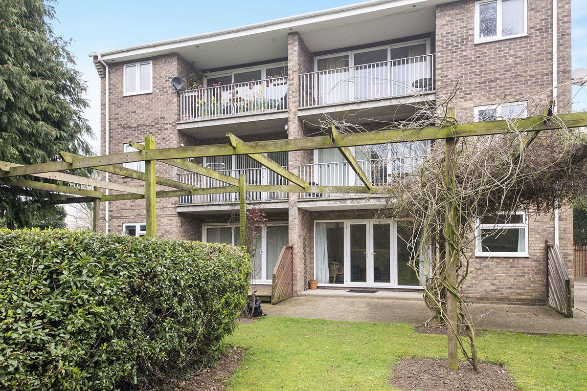 2 bed flat to rent in Beverley Road, Hull HU6 Zoopla