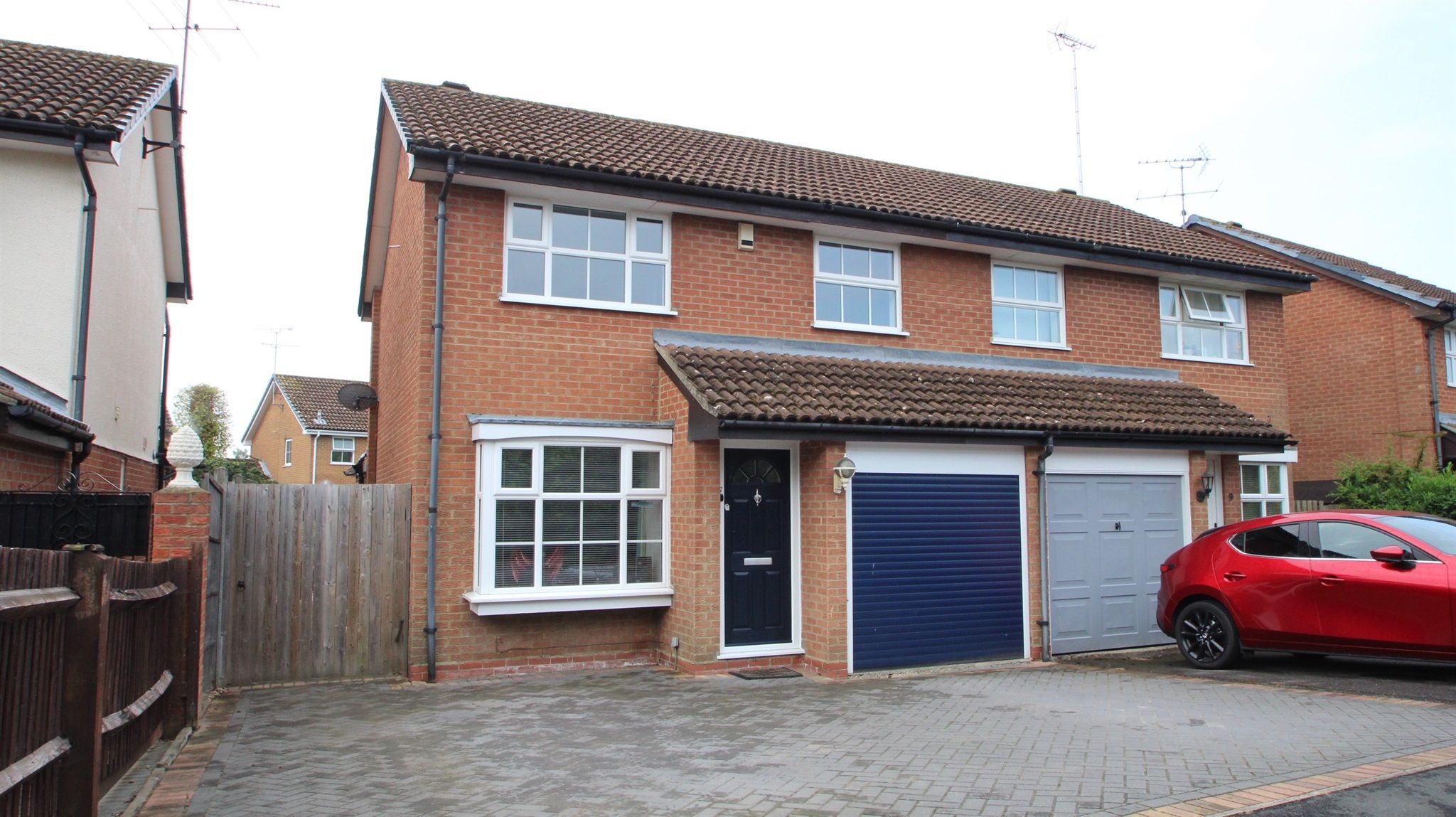 3 bed semidetached house for sale in Fordham Way, Lower Earley