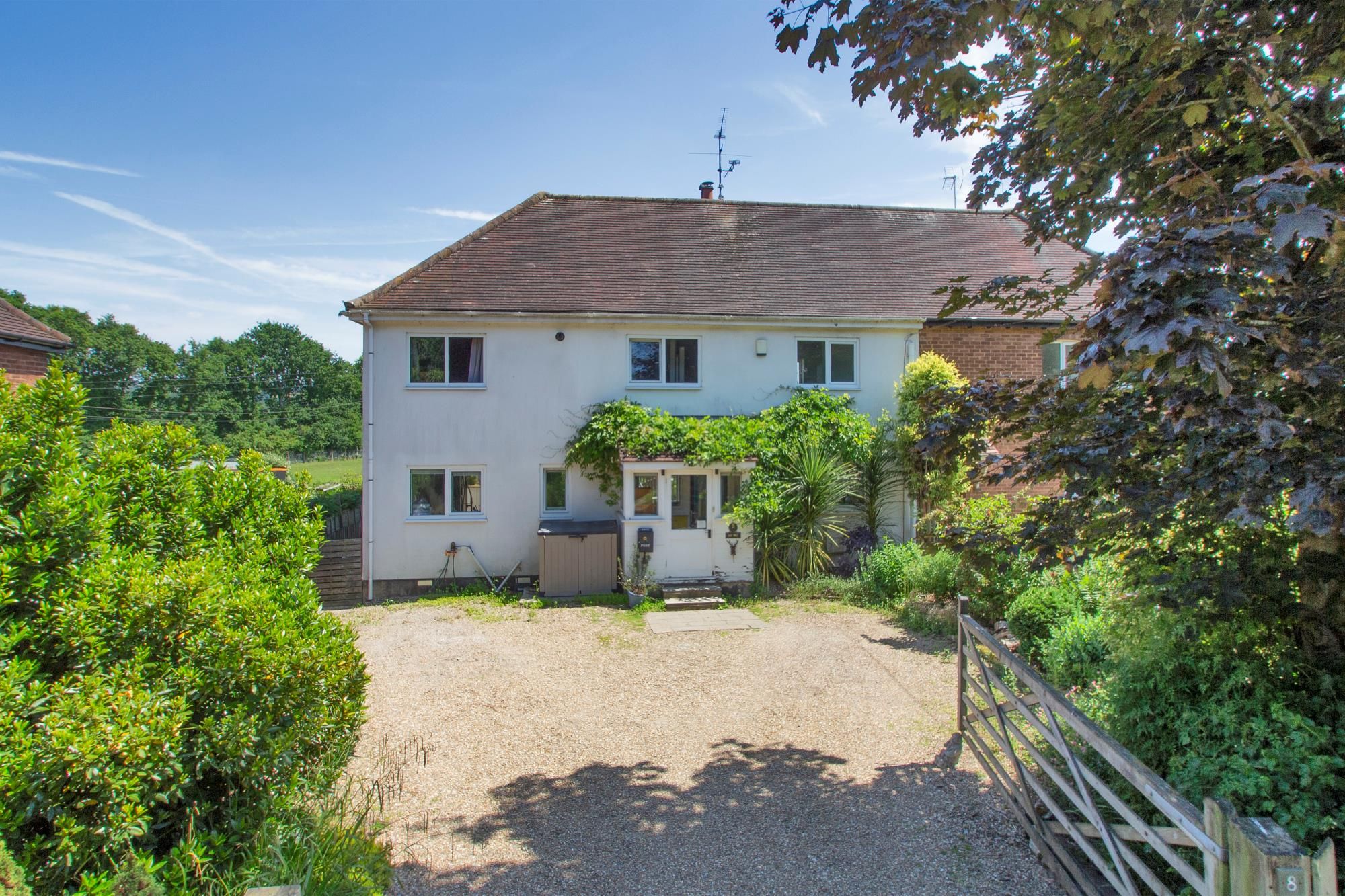 5 bed semidetached house for sale in Childsbridge Lane, Seal