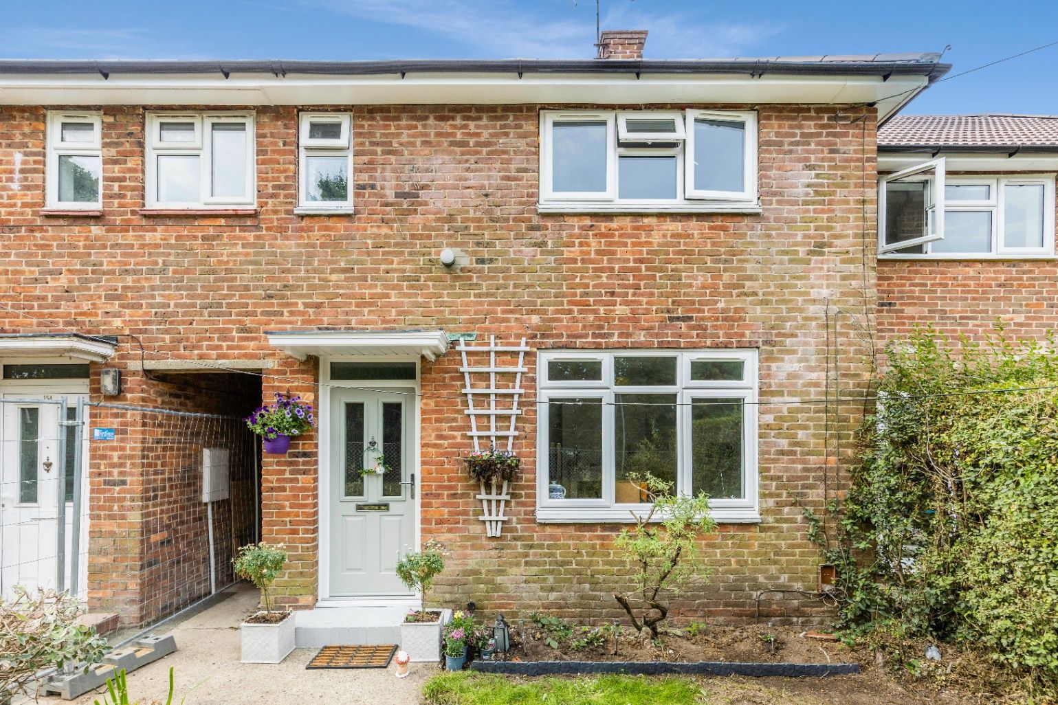 2 bed terraced house for sale in Worsted Green, Merstham, Redhill RH1 Zoopla